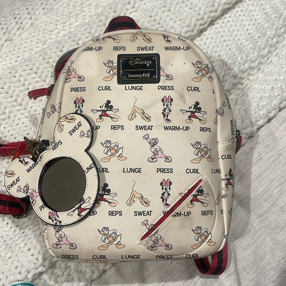 PRELOVED *** MICKEY & FRIENDS LOUNGEFLY